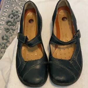 P309. Blue Clarks Unstructured Mary Jane Flats size 7